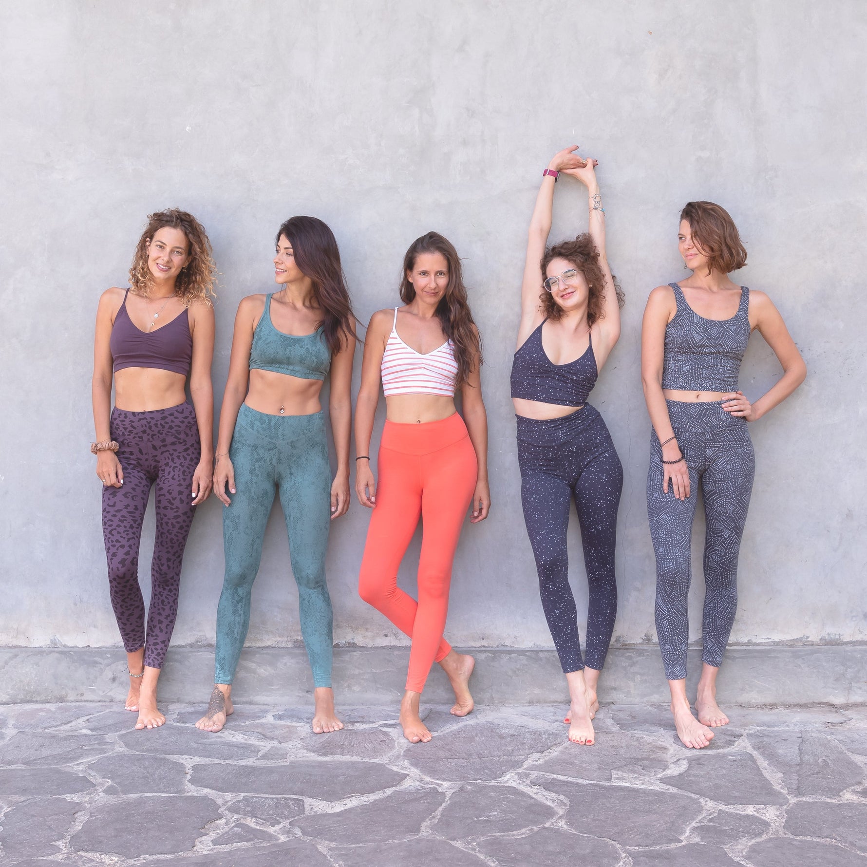 Welke kleur yoga kleding set past bij jouw energie? Ontdek wat jouw favoriete kleur over jou vertelt