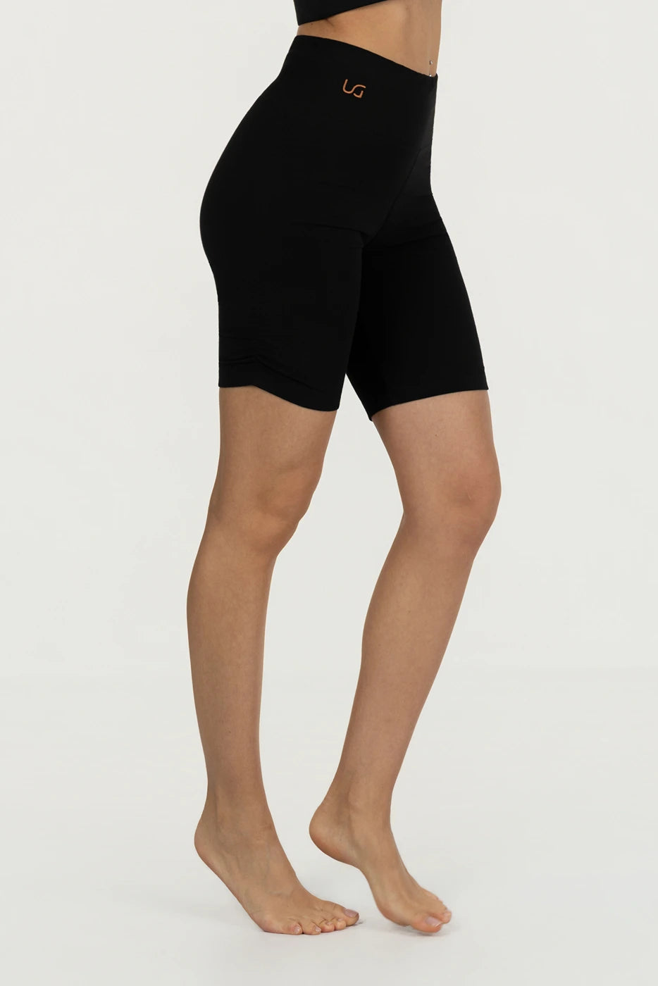 Anara Yoga Pilates Shorts - Onyx Black