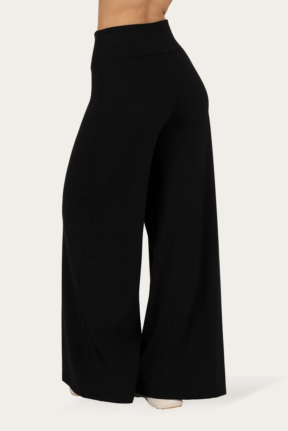 Nyx Wijde Yoga & Lounge Broek - Onyx Black
