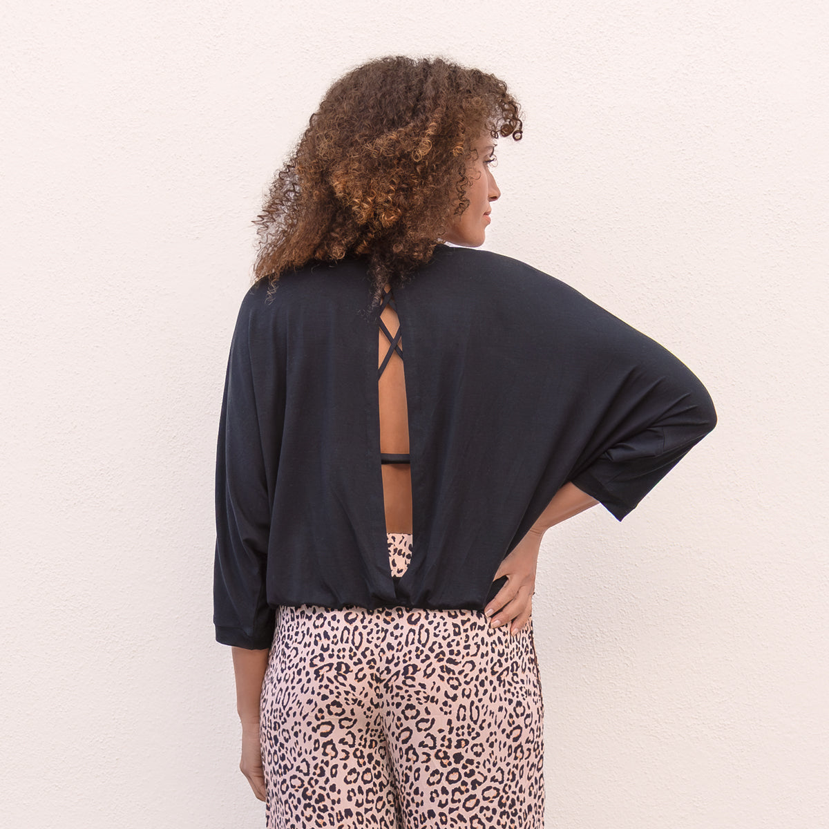 Frida 3/4 Yoga Shirt - Black