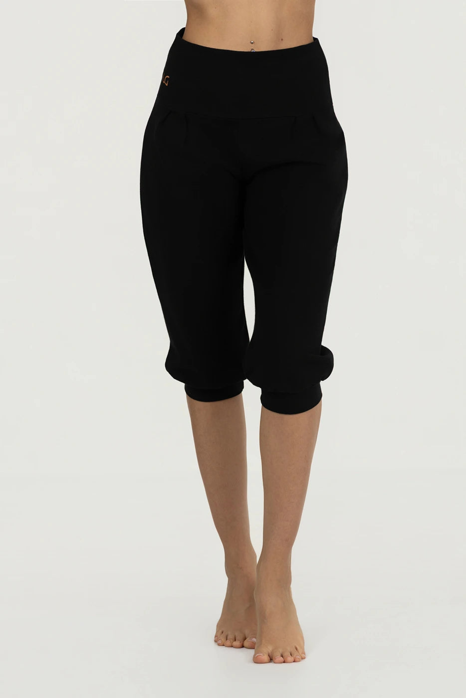 Sukha Yoga Capri - Onyx Black