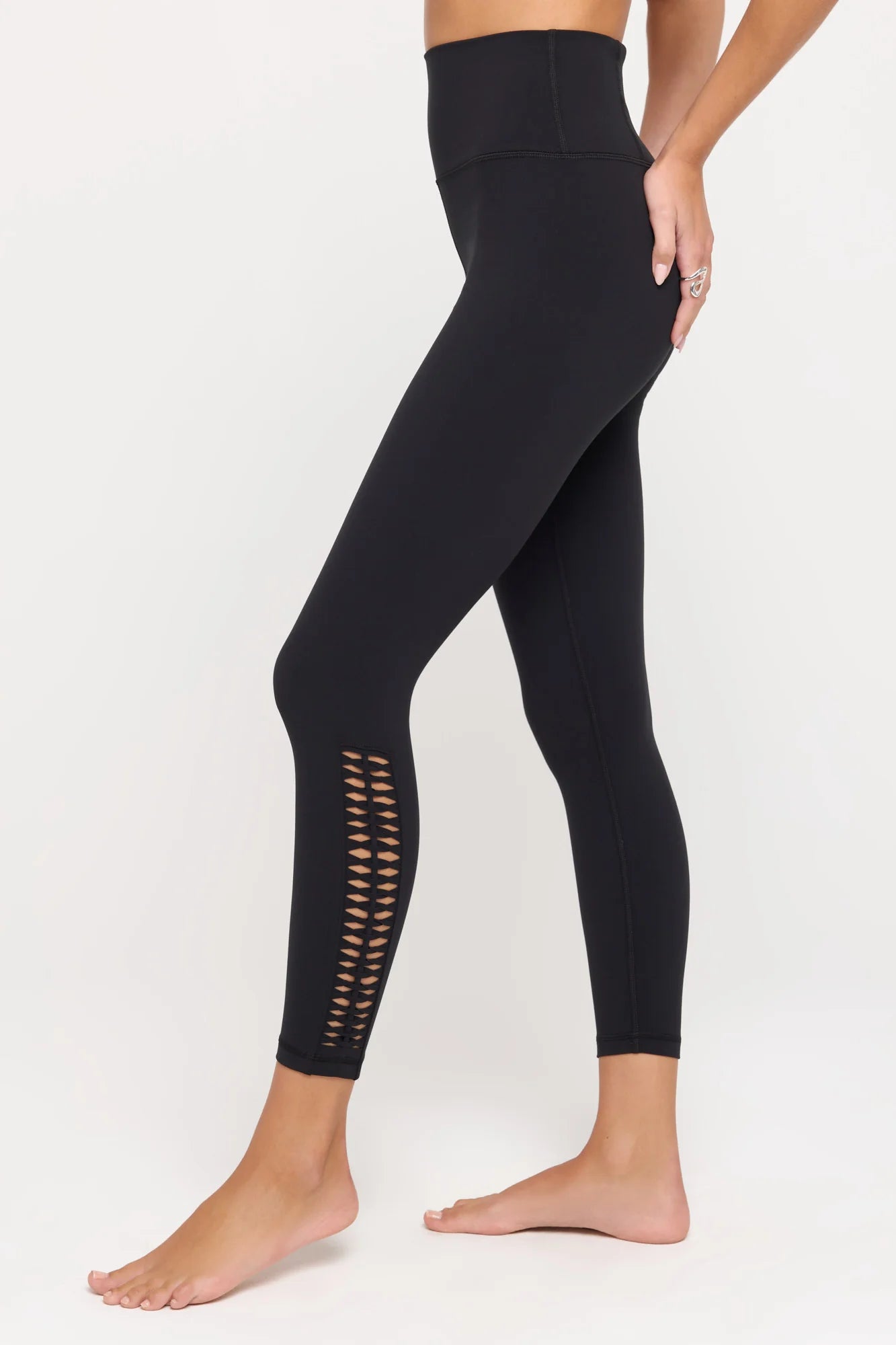 Ada Crochet Mesh 7/8 Yoga Legging - Black