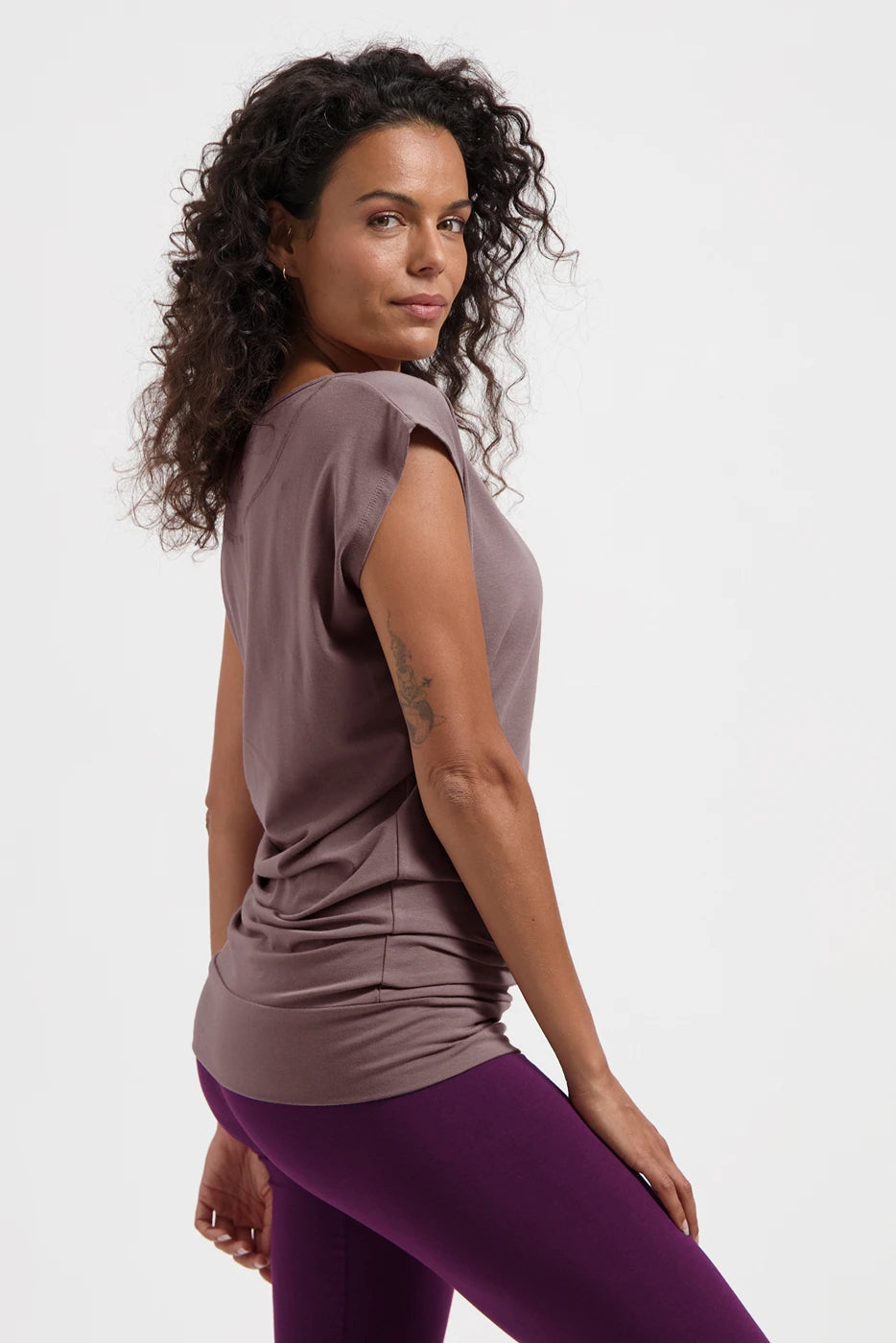 Asana Dames Yoga Tee - Fireclay