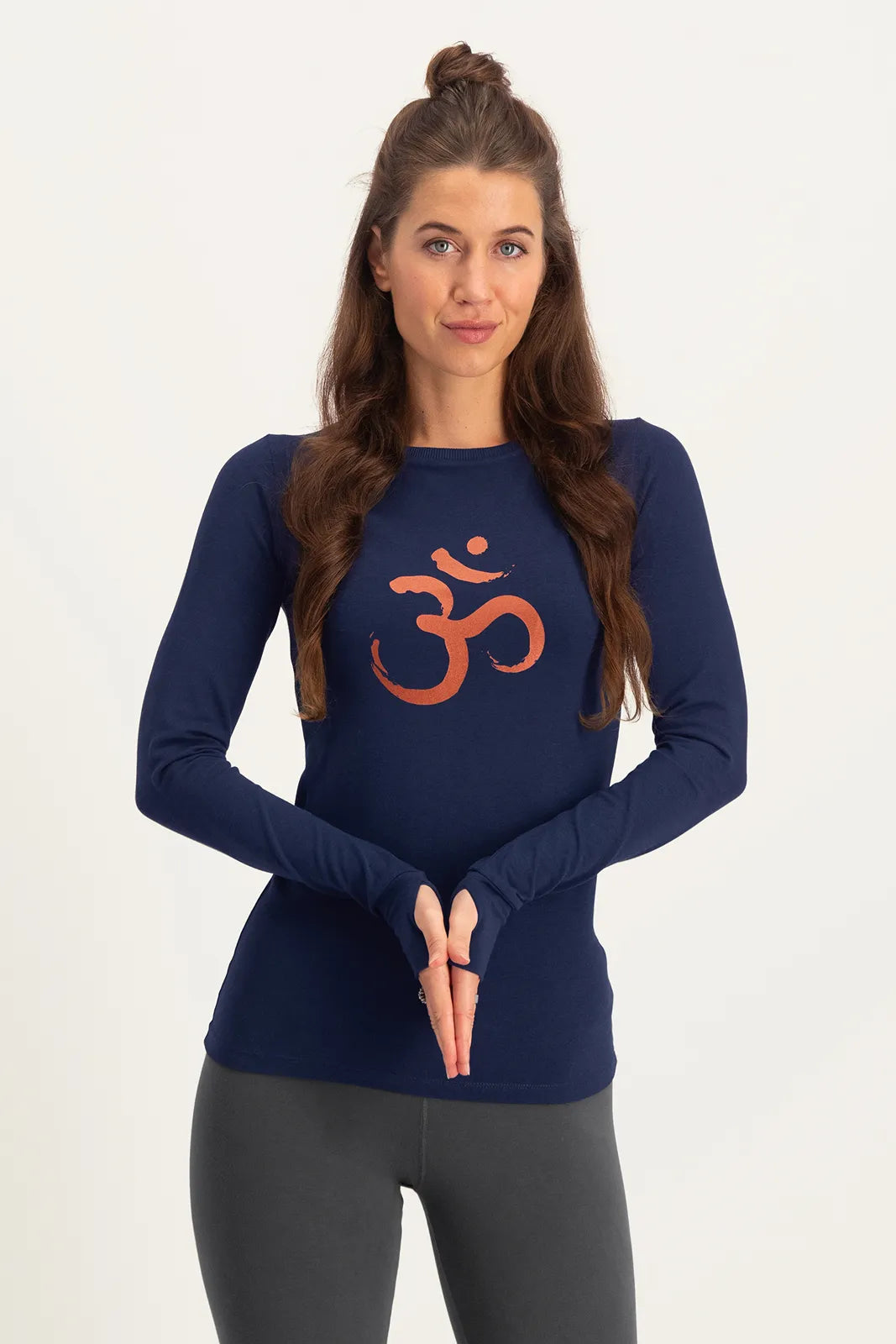 Karuna OM Bamboe Yoga Longsleeve Shirt - Midnight