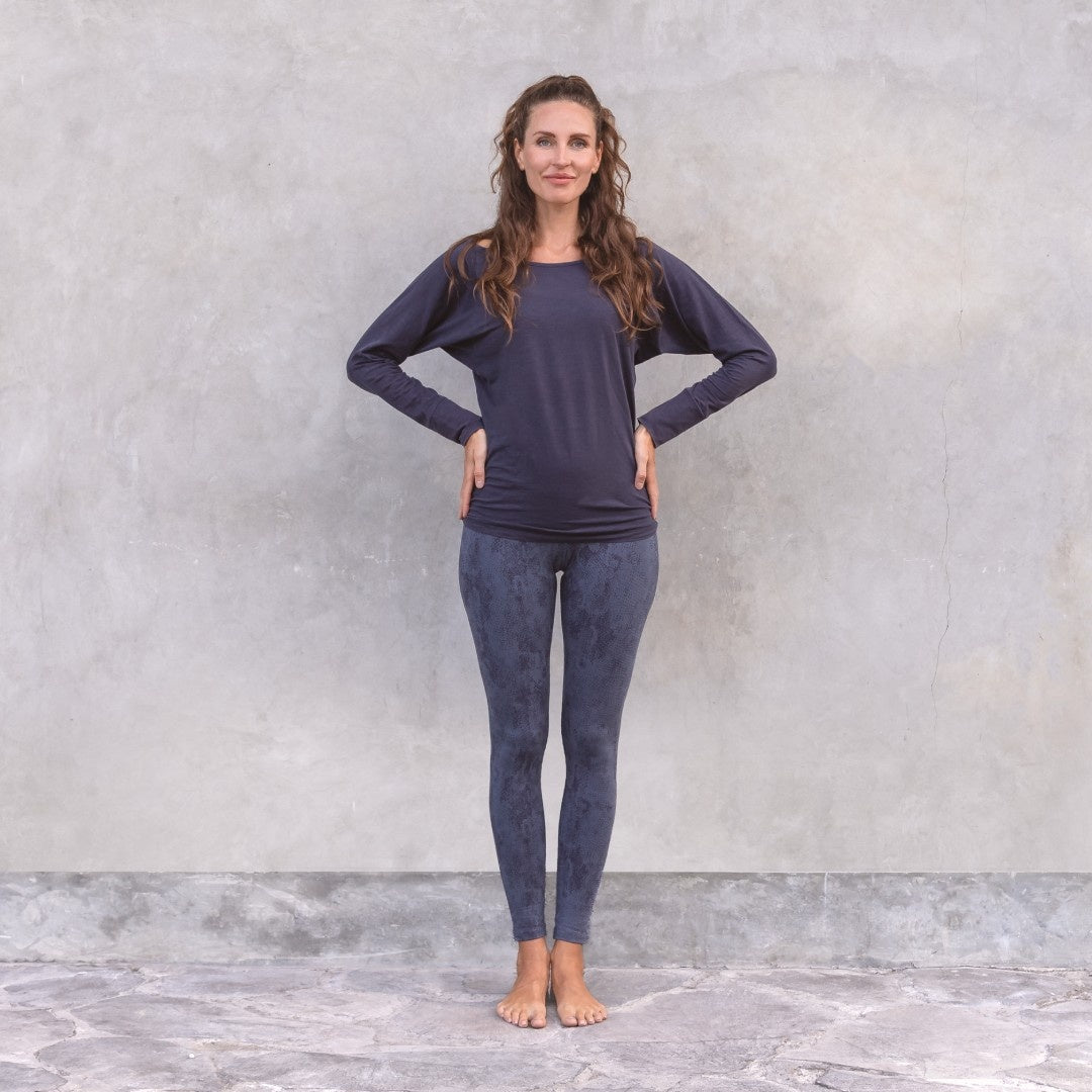 Loose-fit Yoga Longsleeve Yanti - Nightblue