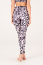Onzie | High Rise Yoga Legging | Rose Giraffe | Yogakleding voor dames | yogalegging met hoge taille 