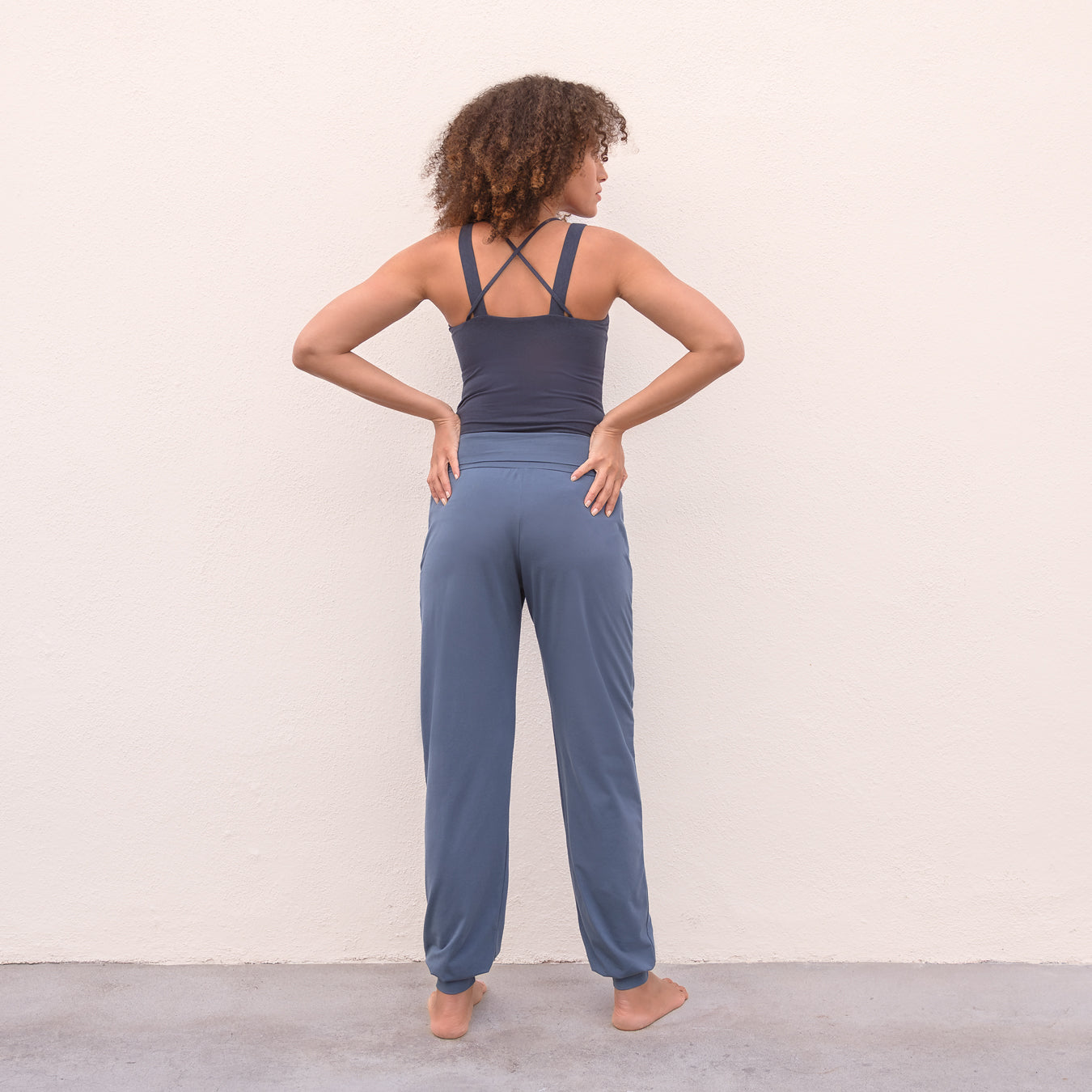 Joelle Chill Yoga Harembroek - Bluegrey