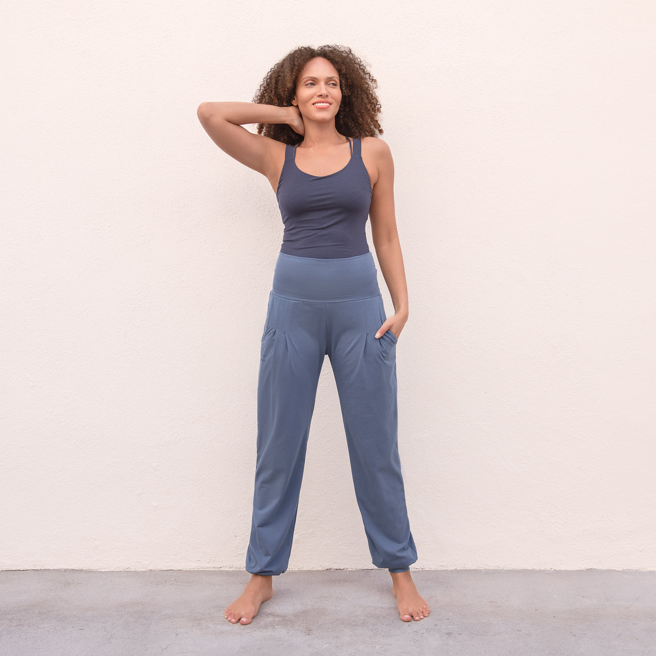 Joelle Chill Yoga Harembroek - Bluegrey